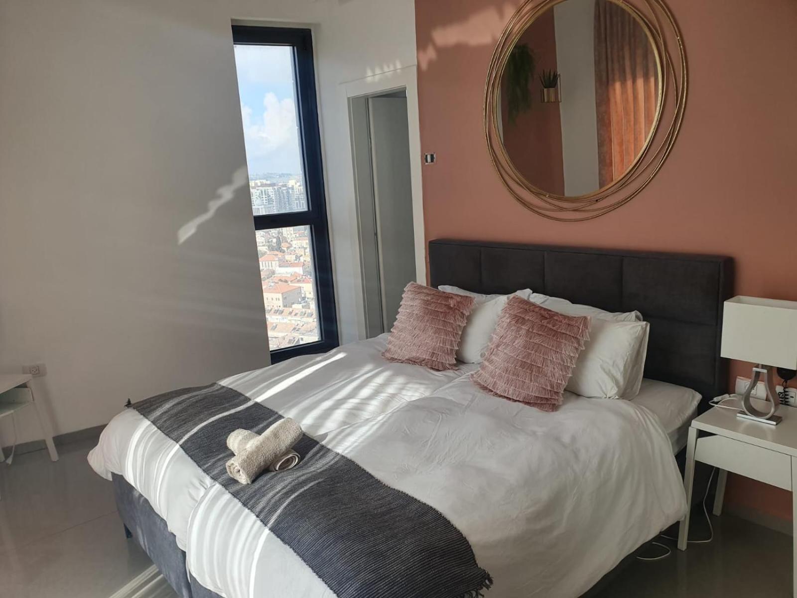 Jtower Royal Suites - Alefimmoed Йерусалим Екстериор снимка