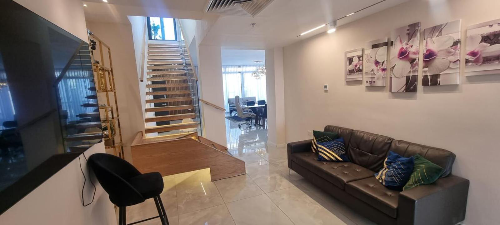 Jtower Royal Suites - Alefimmoed Йерусалим Екстериор снимка