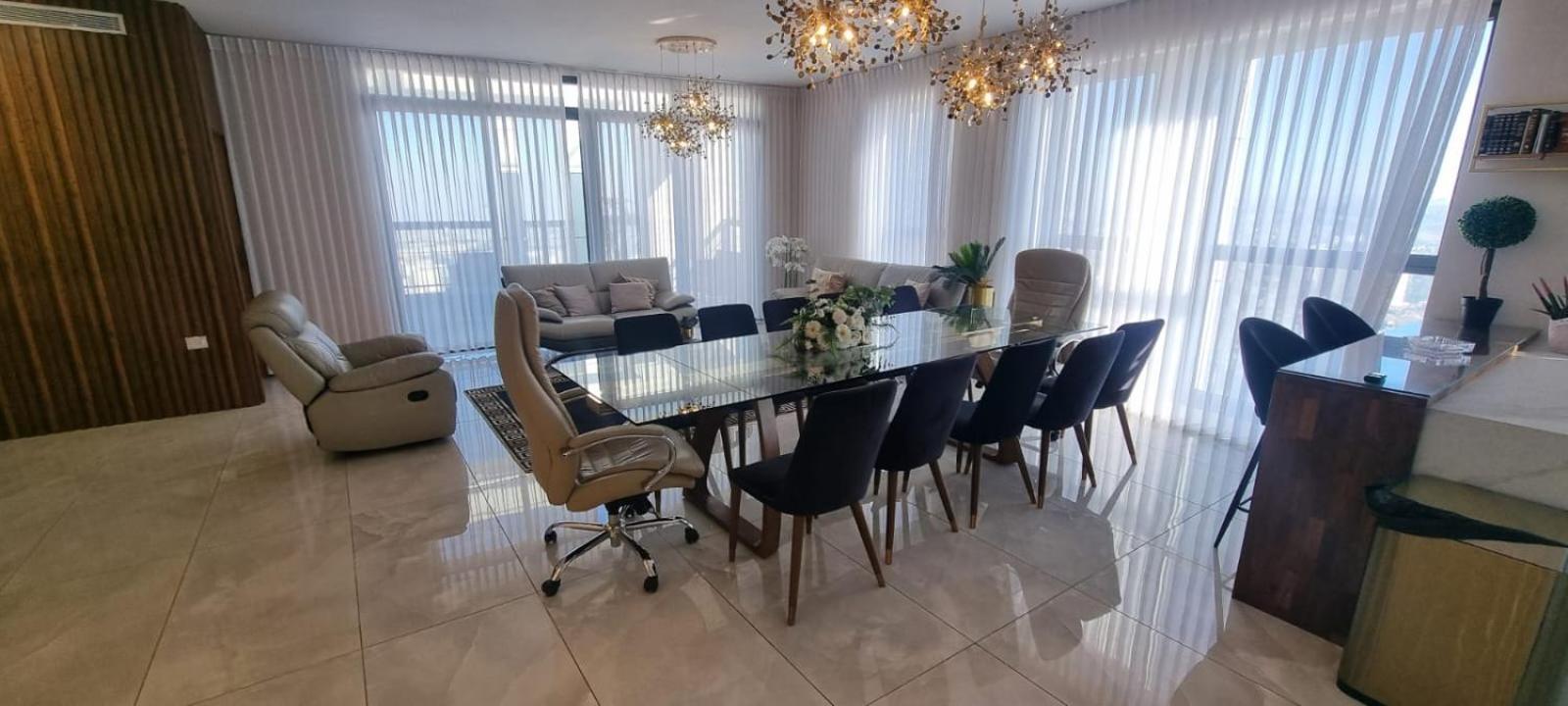 Jtower Royal Suites - Alefimmoed Йерусалим Екстериор снимка